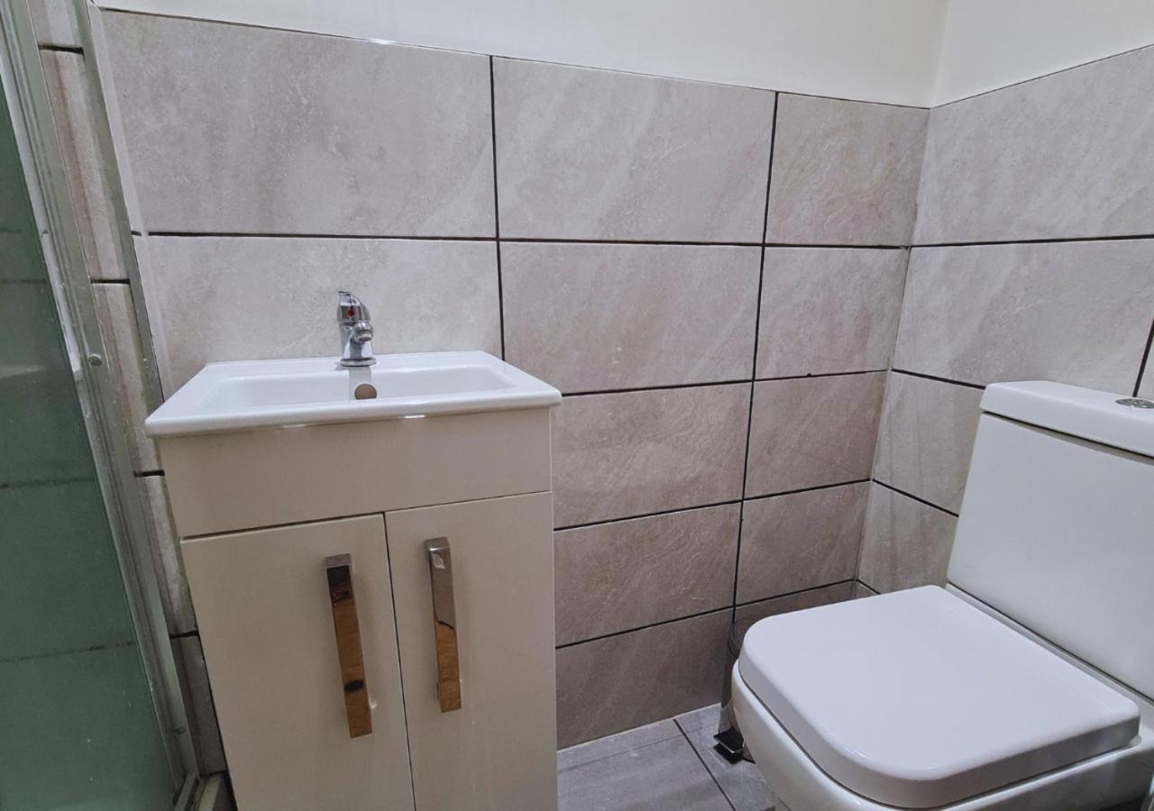 Modern 2 Bedroom Apartment In Peckham London Eksteriør bilde
